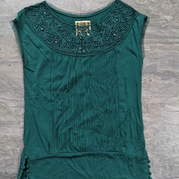 Free People shirt! Like new! - Picture 2 of 2